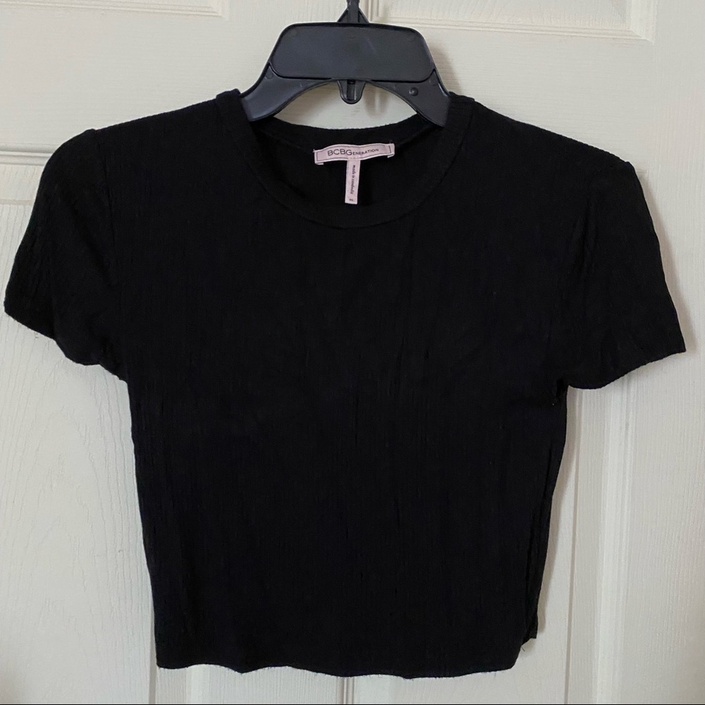 BCBGeneration Cropped Ribbed T-Shirt - Picture 2 of 2